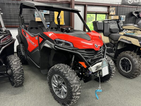 2025 ZFORCE 950 Trail- Magma Red