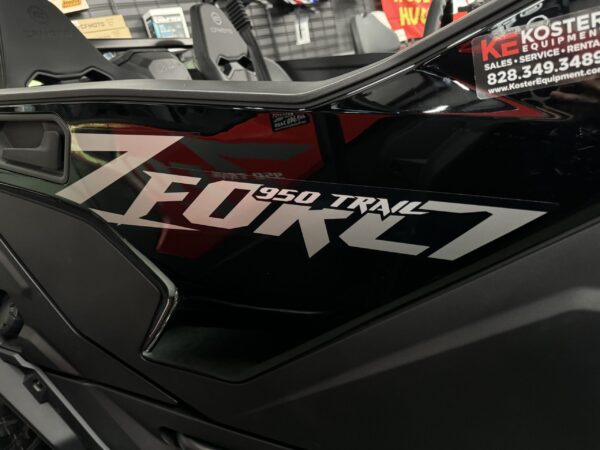 2025 ZFORCE 950 Trail- Nebula Black - Image 3