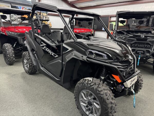 2025 ZFORCE 800 Trail- Nebula Black