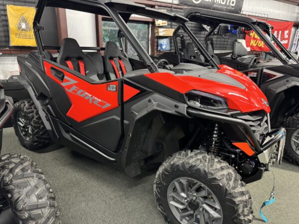 2025 ZFORCE 950 Trail- Magma Red